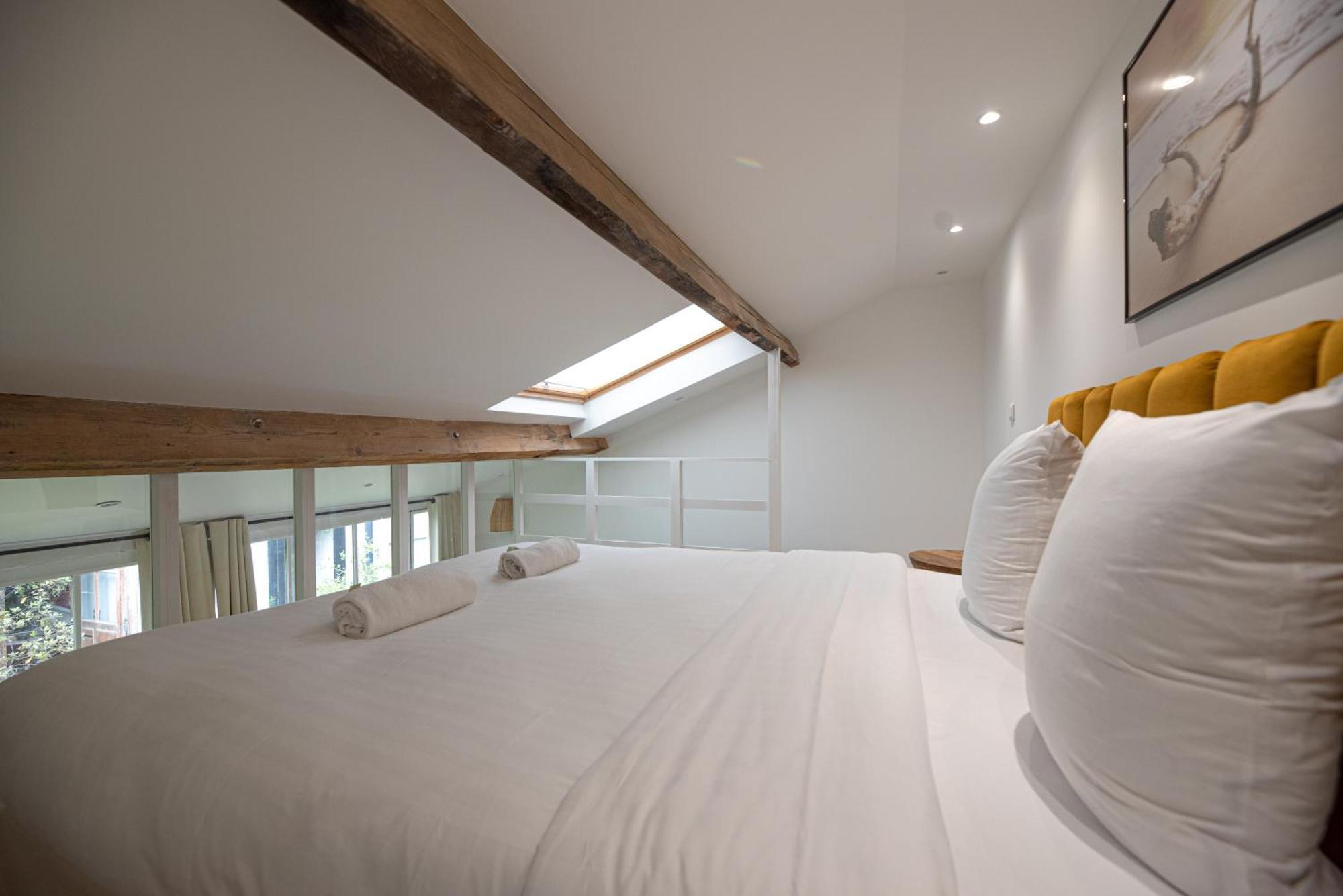 Loft In Paris Apartment Стая снимка